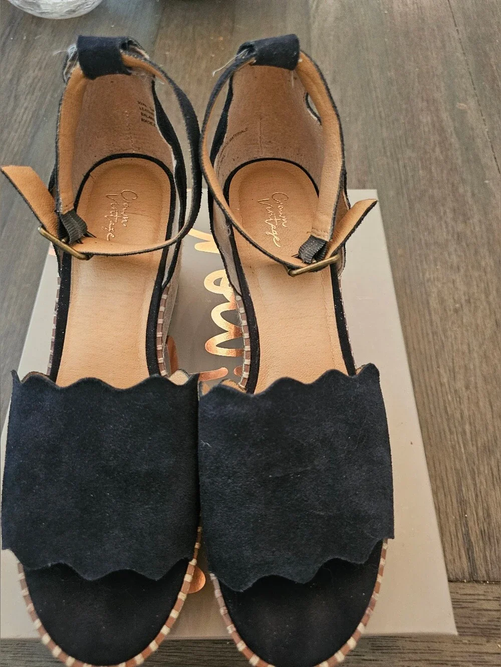 Crown Vintage Daffodil Black Suede Espadrille Wedge Sandals Size 9.5